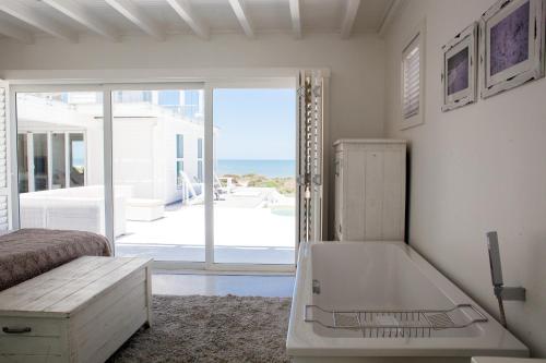 White Sands Beach Villa