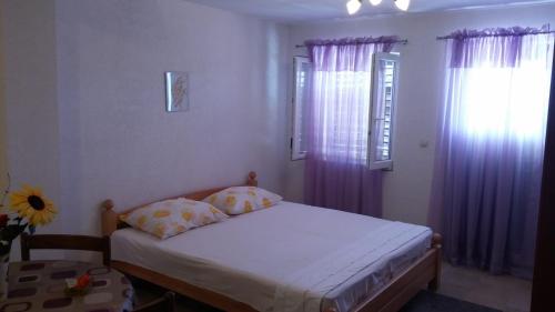  Apartments Linda in Sumartin
