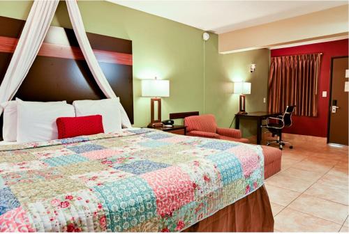 Oceans Beach Resort & Suites Stop at Budget Inn Ocean Resort to discover the wonders of Pompano Beach (FL). The hotel offers a high standard of service and amenities to suit the individual needs of all travelers. Free Wi-Fi in al