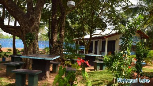 Niduwari Lake Homestay in Sigiriya