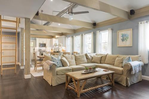 Luxury Marblehead Condo