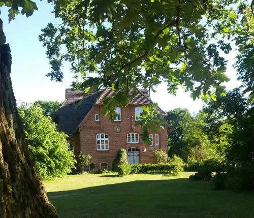 Ferienwohnung ehemalige Revierförsterei "Morgensünn" in Kuhstorf, Deutschland