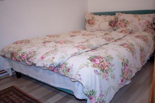 Guest House Fena - image 14