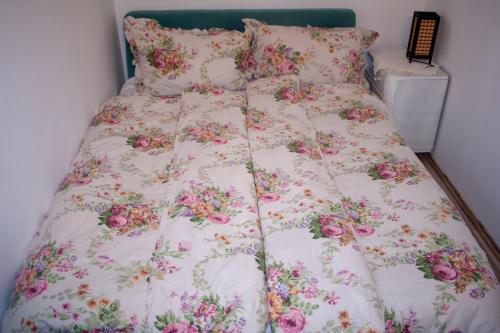 Guest House Fena - image 7