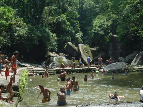 Apto na praia do Centro Mongagua ~ Otima Localizacao