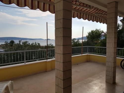 Apartman Nino in Okrug Donji