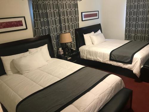 Sitka Hotel Sitka Hotel is a popular choice amongst travelers in Sitka (AK), whether exploring or just passing through. Both business travelers and tourists can enjoy the propertys facilities and services. Servi