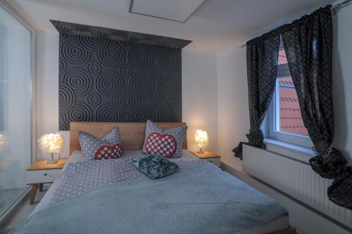 Deluxe Double Room (2 Adults + 1 Child) image 7