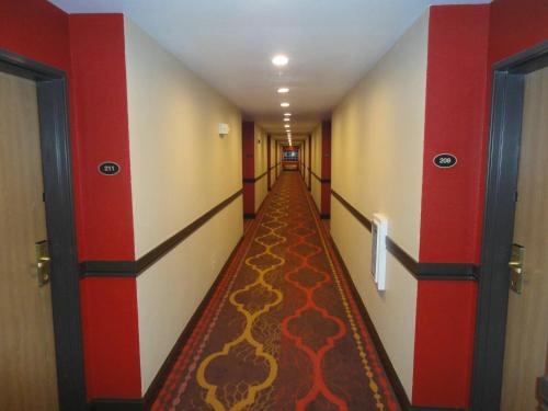 Red Lion Inn & Suites Kent - Seattle Area