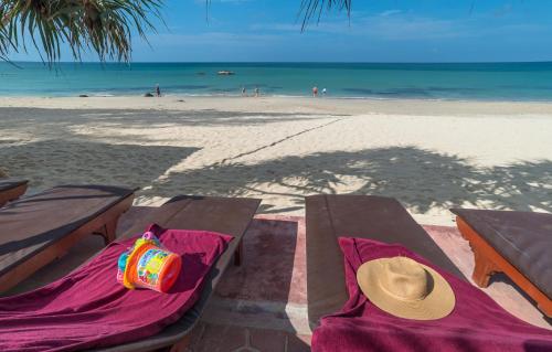 Beach, Lanta Miami Resort in Klong Nin Beach