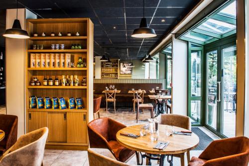 ห้องอาหาร, ไอบิส บอร์โด เปสซัก รูท เด แว็ง (ibis Bordeaux Pessac Route des Vins) in เปสแซก
