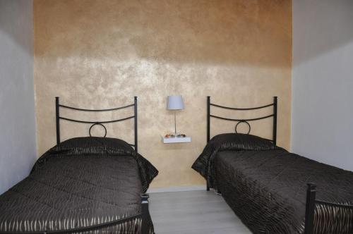 Quadruple Room with Private Bathroom image 5