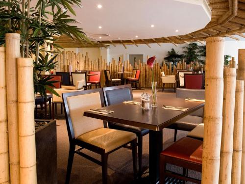 Étterem, TLH Carlton Hotel - TLH Leisure, Entertainment and Spa Resort in Torquay