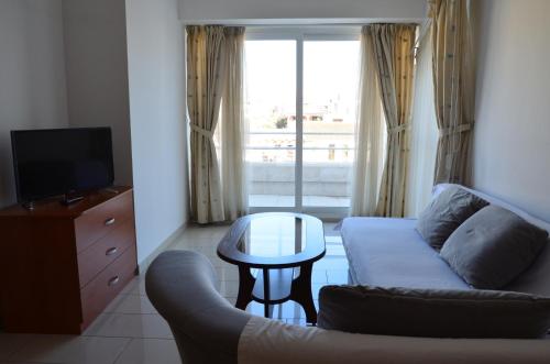 Apartments Pirovcanka - image 8