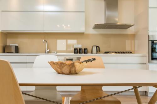 הנגרים 12 Prices Photos Reviews Address Tel Aviv -