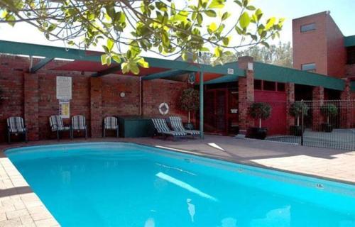 泳池, 伊丘卡尼羅波酒店 (Echuca Nirebo Hotel) in 伊丘卡