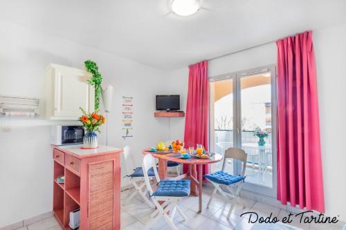 Quiet cute 1 bedroom with terrace - Dodo et Tartine - Location saisonnière - La Londe-les-Maures