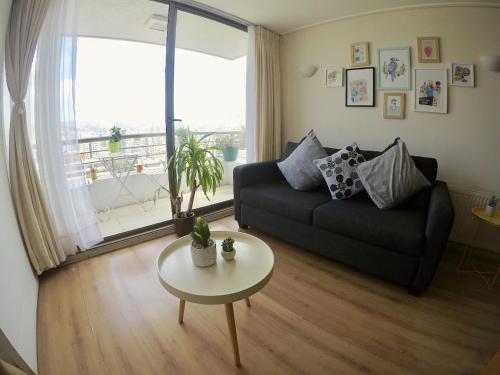 One-Bedroom Apartment image 1