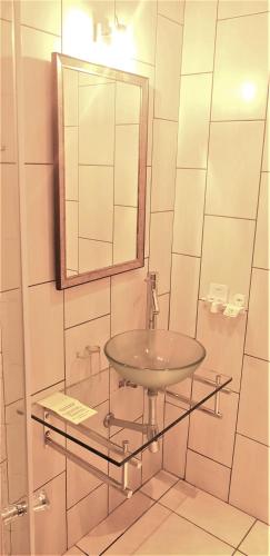 Luxury Twin Room image 1