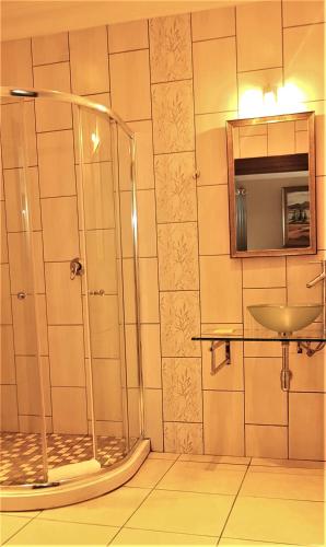 Luxury Double Room image 3