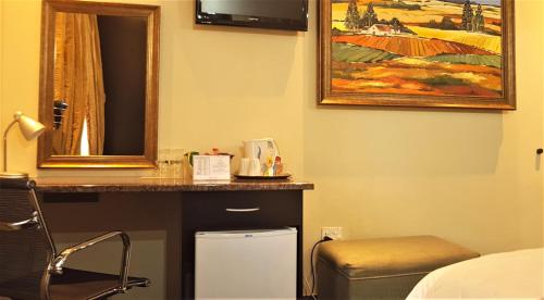 Luxury Double Room image 2