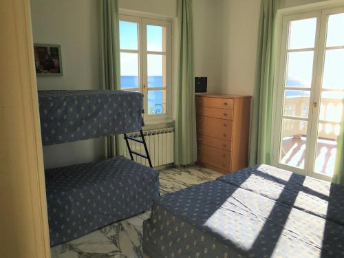 Penthouse Apartment - Sea Front image 10