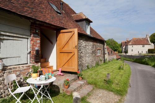 Quebec Barn, , East Sussex