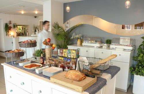 Food and beverages, Hotel Josse in Saramartel