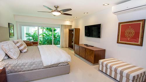 Luxury beachfront villa in Cozumel - CortesStars, Cancún (photo 3)