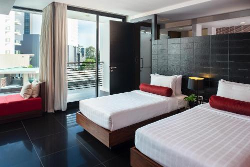 Tsix5 Hotel photo 4