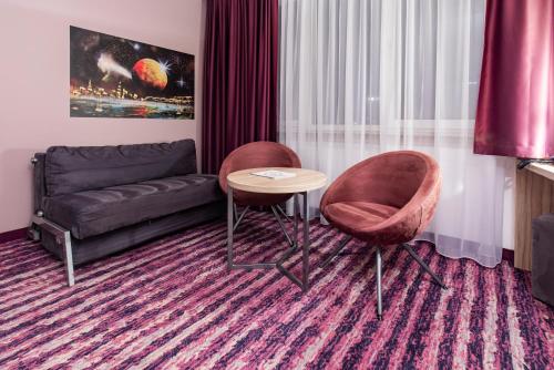 Galaxy Hotel - image 10