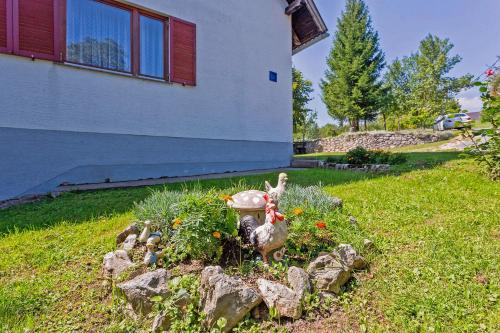  Jelka in Poljanak (Haus für 4 Personen) in Plitvička Jezera