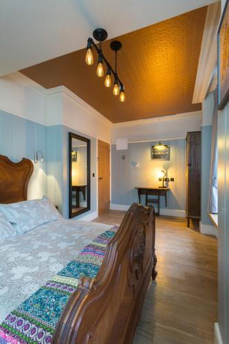 McGettigan's Townhouse - image 6
