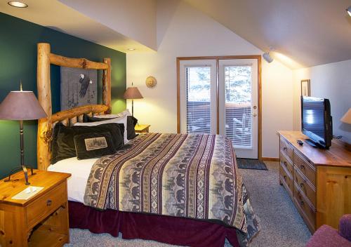 Rams Horn Village Resort – Estes Park, CO