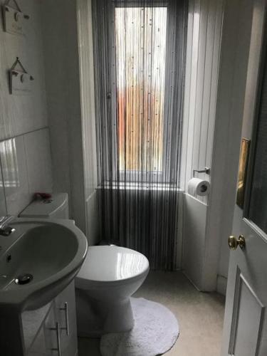 Dunallan Guest House - main image