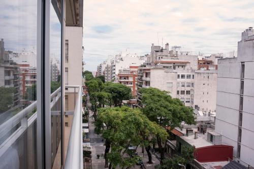 27 Suites 27 Suites is a popular choice amongst travelers in Montevideo, whether exploring or just passing through. The hotel offers guests a range of services and amenities designed to provide comfort and conv