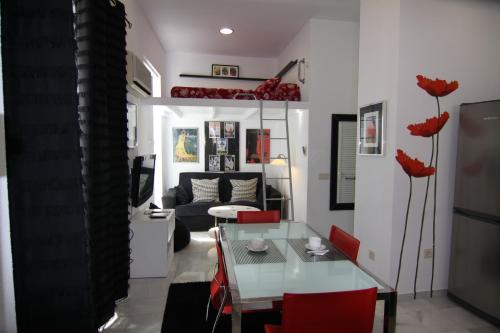 Living Sevilla Apartments Catedral - main image