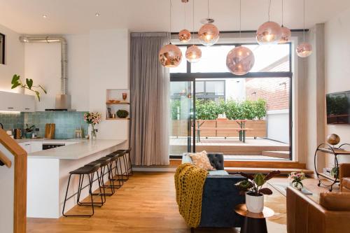 Anzac North Loft - 4 Bedrooms & 2 Free Car Parks, Окленд