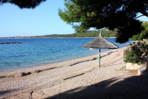 Apartments by the sea Drage Biograd - 6171 - image 2