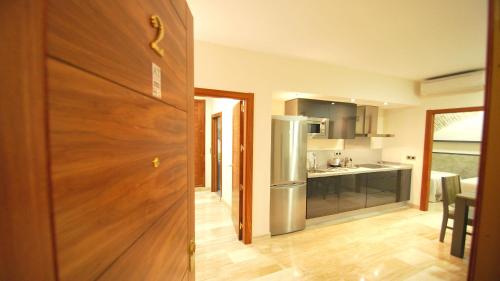 Apartamentos Living Sevilla Centro Maestranza - image 4