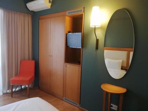 Olympic Hotel - image 8