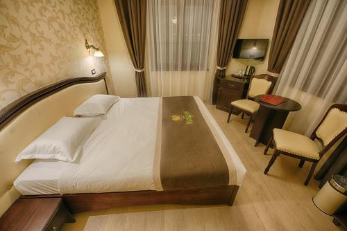 179821722 Magus Hotel