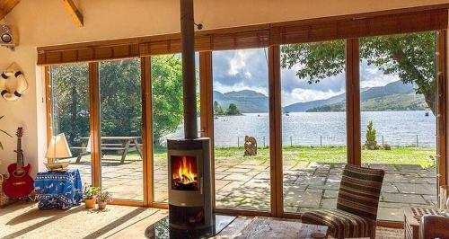 The Shore House - image 7