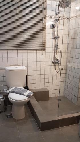 Palette Apartment Chocolate - Athens Center, 6 BD, 3 BATH