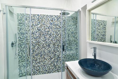 the blu and green apartment, Rom