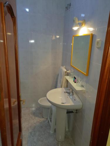 Hostal Angelines - image 5