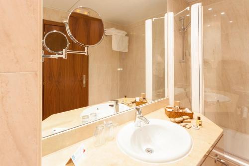 Hotel FC Villalba - image 8