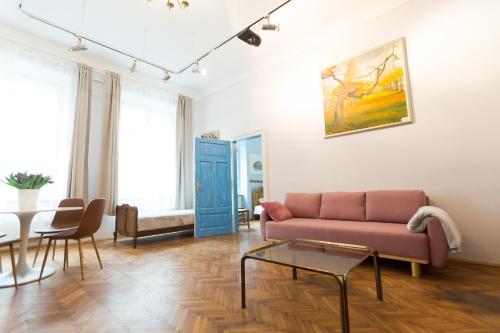 アパートメンツ ローマン