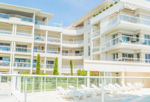 Sunlight Properties - Kahlua - Cannes - Sea front - image 7