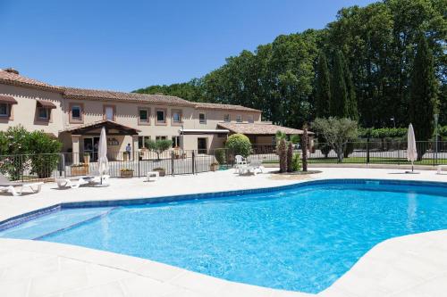 Logis Hôtel Le Mas De Jossyl - Hôtel - La Roque-d'Anthéron